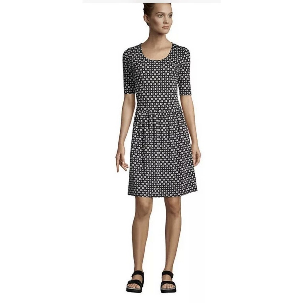 Lands End small 6-8 black scoop neck drop waist Fit & Flare short sleeve dress